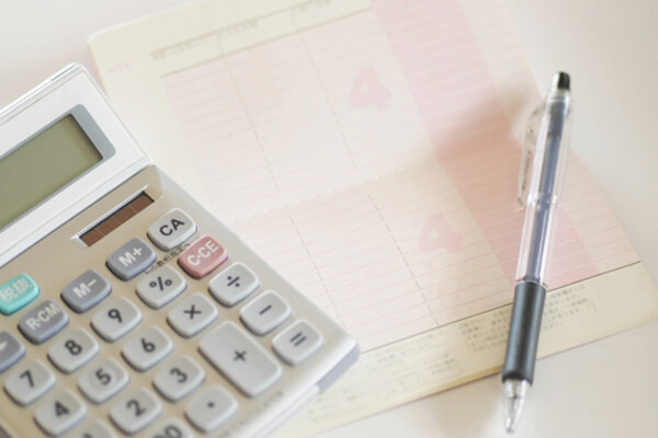 保険でもらったお金に税金がかかる!? 保険金にかかる税金を徹底解説！