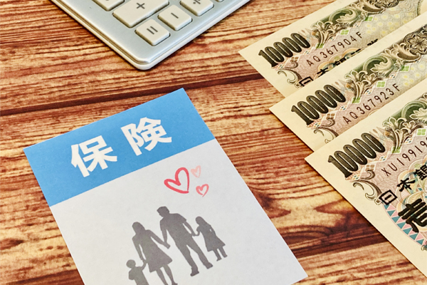 生命保険の受取人は誰にすべき？保険金にかかる税金の違いも解説